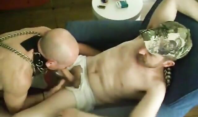 teeman worshipping trunk