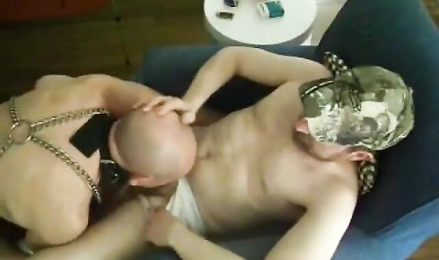 teeman worshipping trunk