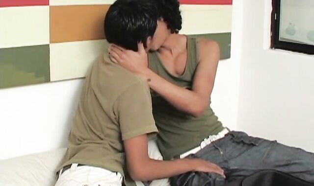 OTB Boyz: Latino Claudio tonguing uncut schlong & shared