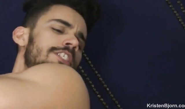 RODRIGO ALVES & SALVADOR MENDOZA