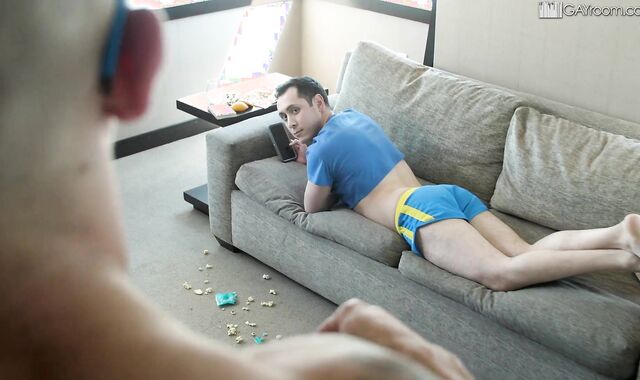 GayRoom - Parker Matthews in company with Trevor Laster