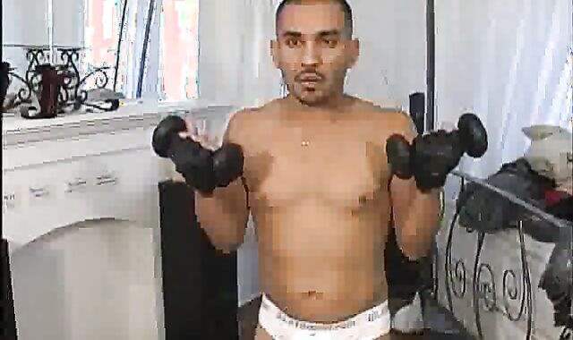 Riskee & seduce -- nude Mexican pair