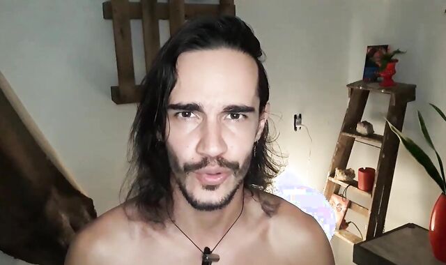 CONTO ERÓTICO Queer - PEGUEI MEU NAMORADO COM MEU MELHOR AMIGO - JUAN CALABARES