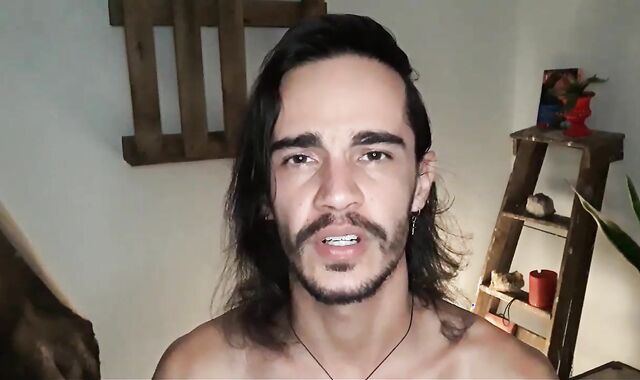 CONTO ERÓTICO Queer - PEGUEI MEU NAMORADO COM MEU MELHOR AMIGO - JUAN CALABARES