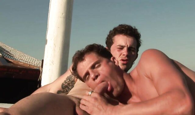 Iomacho: Sexy latino without a condom pulverized rock-firm