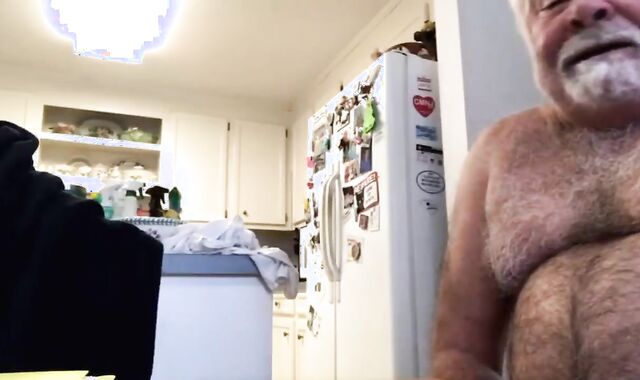 Dad Finishes off On webcam