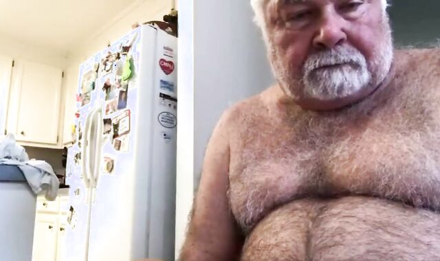 Dad Finishes off On webcam