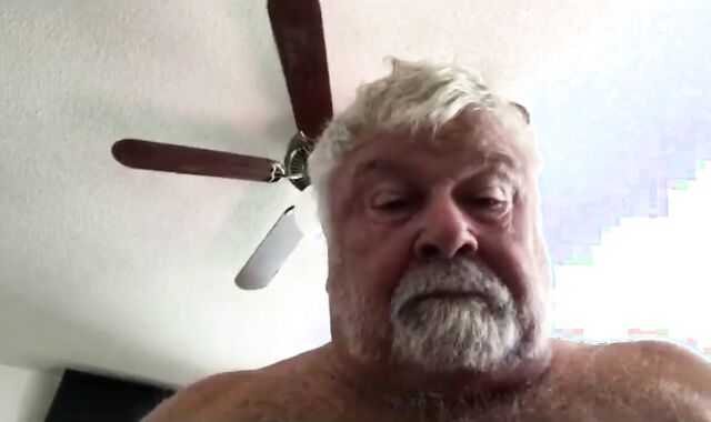 Dad Finishes off On webcam