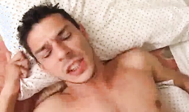 queer rigid-core perfomance