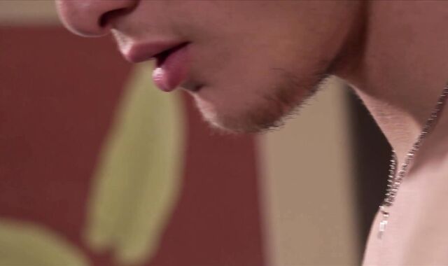 BarebackLatinoz: Andreas banged by large nail-stick Enzo on sofa