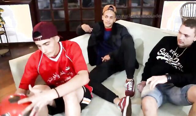 LICENSE - Meu Tio Deu Para Meus Amigos - Samuel Javier, Ric Vilarimm, Marcos Vinicius E Rafael