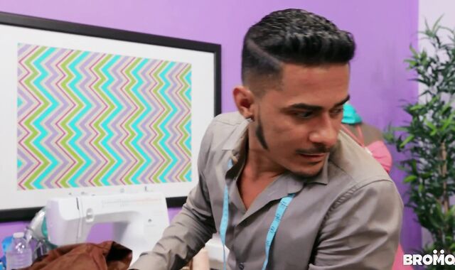 The Bulge Tailor - Ricky Daniels with Cesar Xes donk pulverize