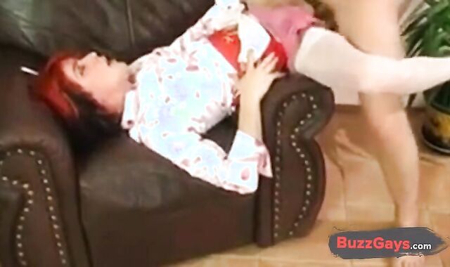 Dressing to pay the rent 03