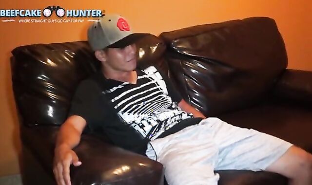 GASTOR RECIBE UNA MAMADA Y TIENE GRAN ORGASMO