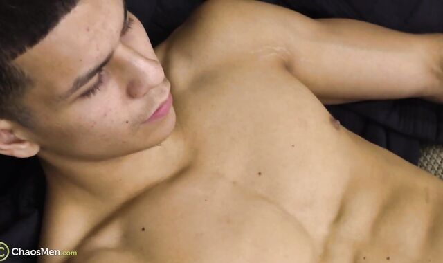 ChaosMen.com - Wooly latino jock wants good shag