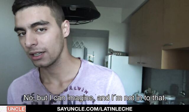 Camerist Barebacks A Real Estate Agent