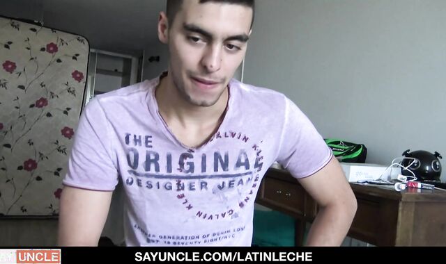 Camerist Barebacks A Real Estate Agent