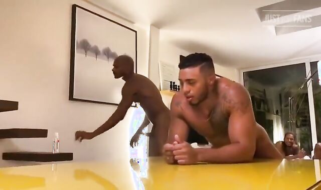 Italo Andrade , Ruslan Angelo get hammered Latin fellows two