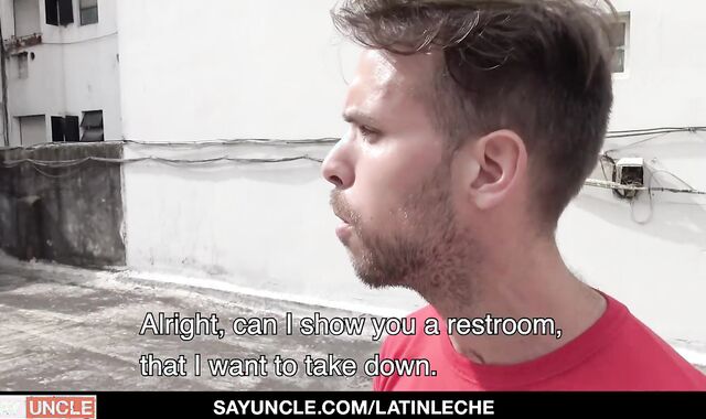 Latino Renovator Deepthroats shlong As supplementary Service