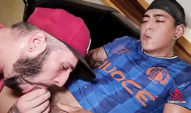 Romeo Davis Blowjob's Vinni