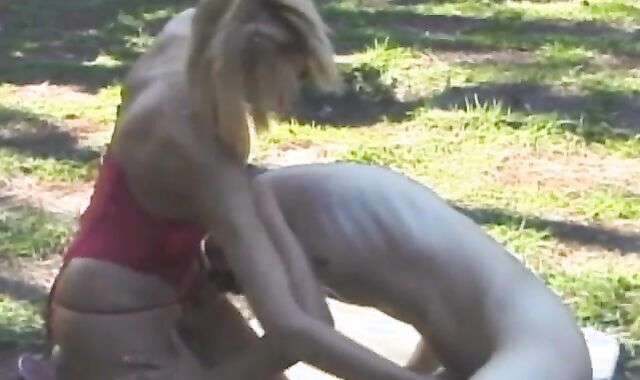 lingerie dressed in t-girl plumbs a rock-stiff pipe