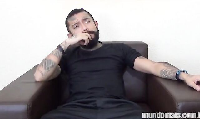 Tito Se Coge A Un Negrito Latino