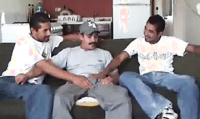 trio-some Latino 1