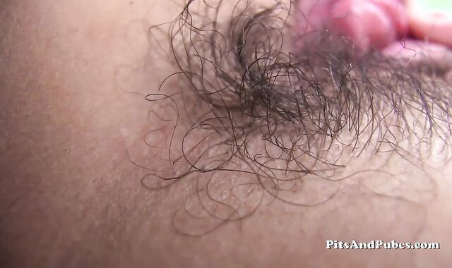 PitsAndPubes: Muscle Cesar Xes have uncut trouser snake