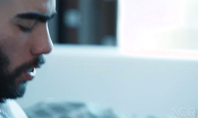 Noir Male - Dark-hued Papi Suave ass-fuck bicurious-racial