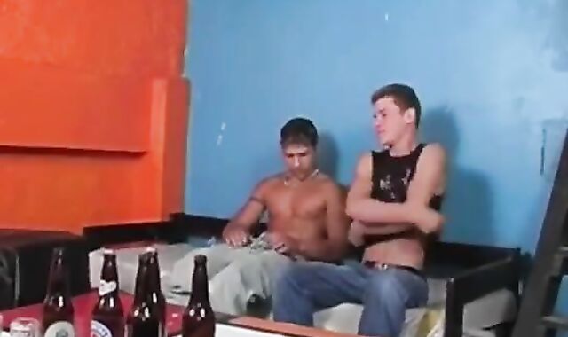 Latino hairy men romping each other's dong- xs