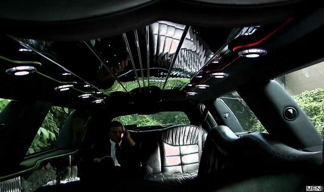 The Limo Driver - Car Hook-up