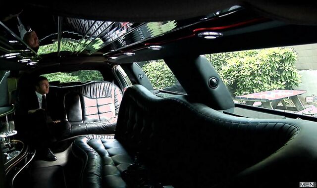 The Limo Driver - Car Hook-up