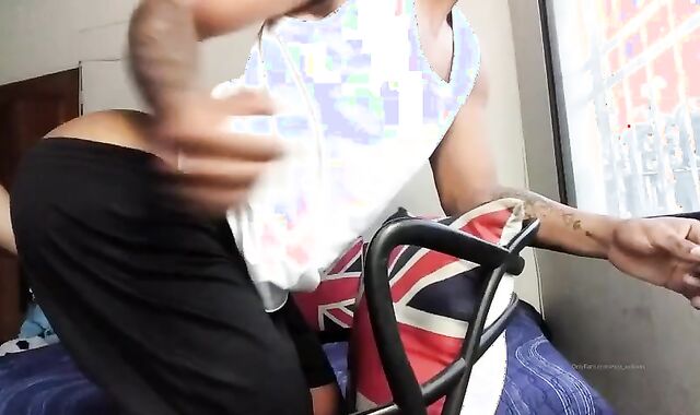 Max fucks A yam-sized ass