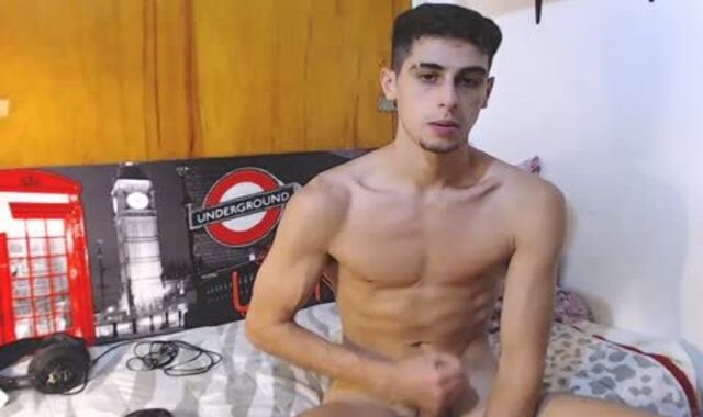 grubby muscly twink Simon Jerks His 18cm fuckpole And cum