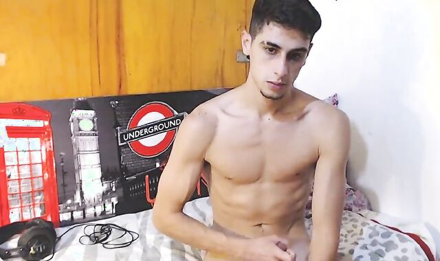 grubby muscly twink Simon Jerks His 18cm fuckpole And cum