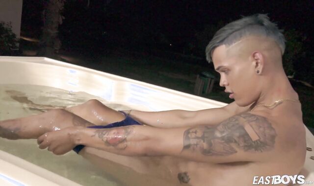 EastBoys.com - Stuffing rock-hard with Chris Chris Heria