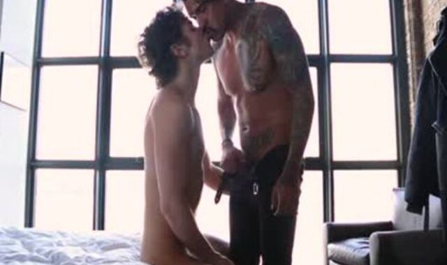 Brazilian queer Flip Flop And Facial cumshot