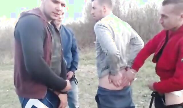 Amigos Revezando Na Foda Amadora