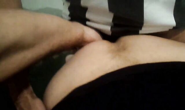 Veio Me Fuder E Trouxe Um Amigo