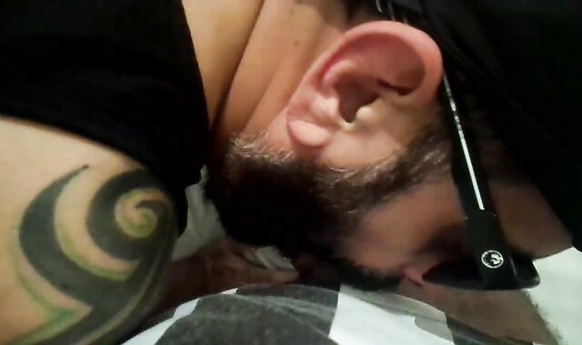 Veio Me Fuder E Trouxe Um Amigo