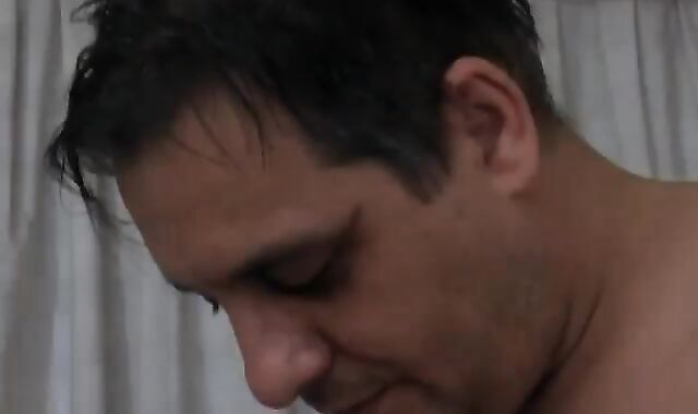 Guitar hero receives hammered