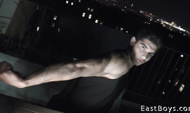 EastBoys.com: Latino outdoors