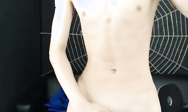 Kai teen jizm-shot On Desk