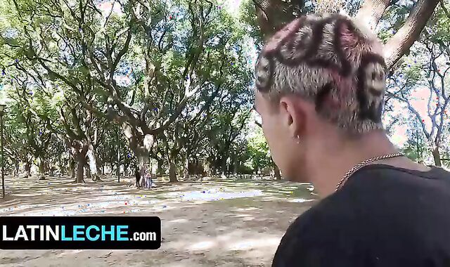 4 concupiscent Mexican boys Getting Voluptuous In Guest room jointly Gargles Each Others spear