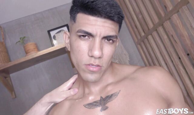 EastBoys.com - Lucian Reed POINT OF VIEW hj pornography