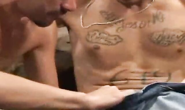 Latino Machos no condom