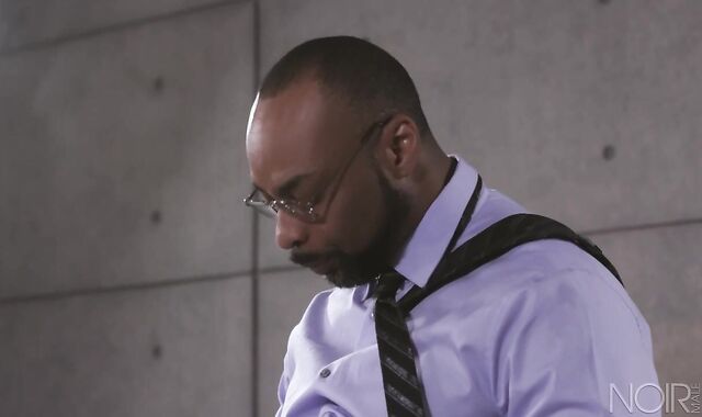 Noir Masculine - Plunging rigid & unshaved dark-hued Ray Diesel