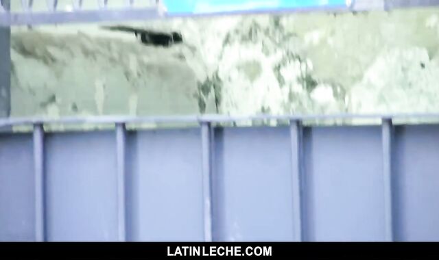 Heterosexual Latino twunk deepthroating ten-Pounder And receives His arse Torn up