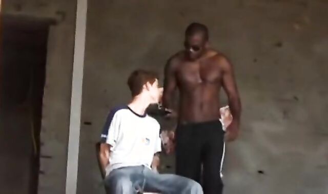 Encheu O Rabo Do Novinha Favelado NegÃ£o