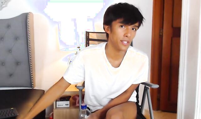 Now This Brazilian youngster Can Demonstrate A Flow And His immense dark ten-Pounder